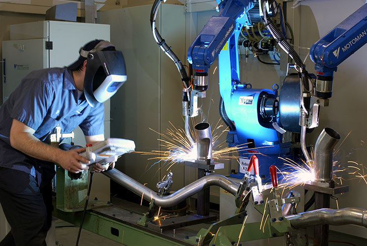Robot Welding – Isaac's Science Blog