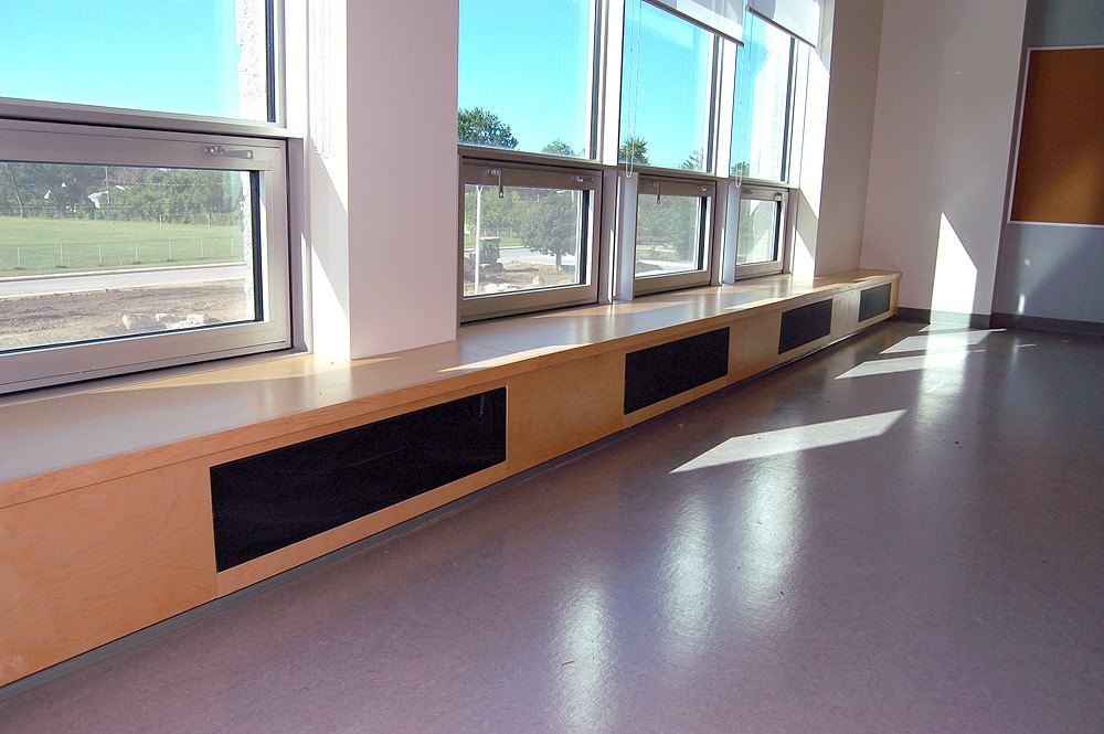 Benefits and Drawbacks of Displacement Ventilation