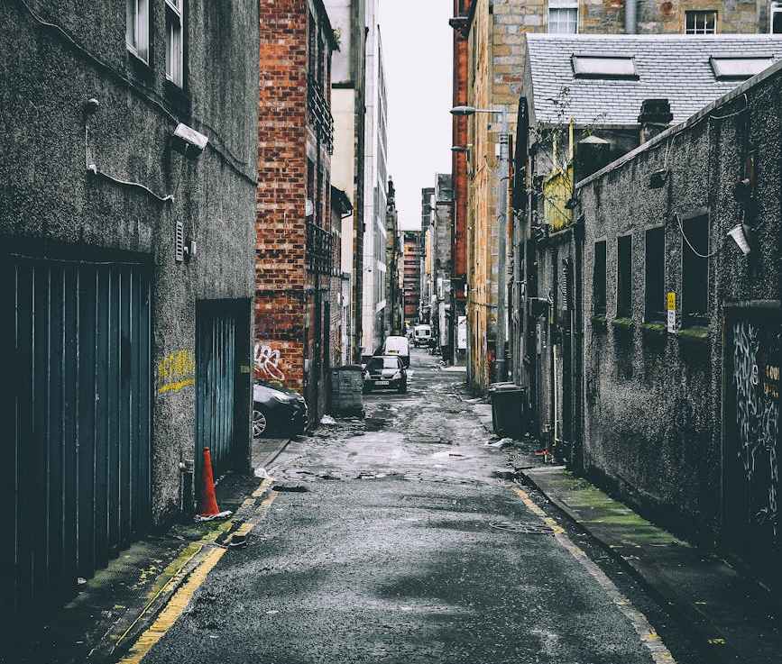 Why Streets That Are Too Narrow Are Bad for Public&nbsp;Health