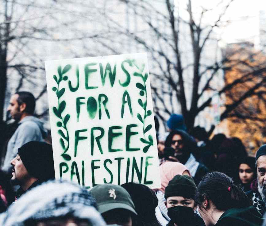 Why Carrying Around Heavy Signs During Protests Can Lead to Back&nbsp;Injuries